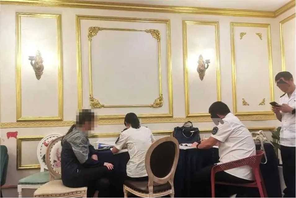 女子隆鼻失败欲维权，记者陪同却遭贵阳妍僖整形医院暴力阻拦